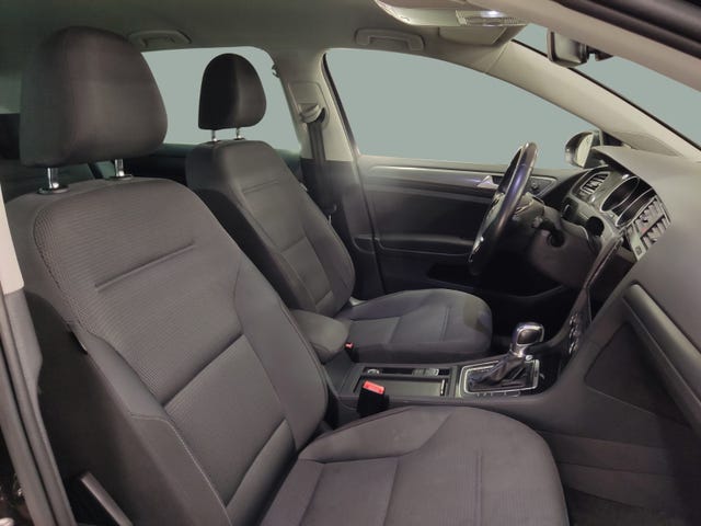 2019 VOLKSWAGEN GOLF - 23