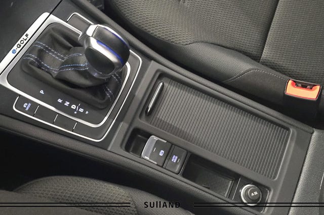 2019 VOLKSWAGEN GOLF - 30