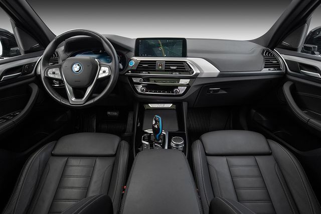 2021 BMW IX3 - 19