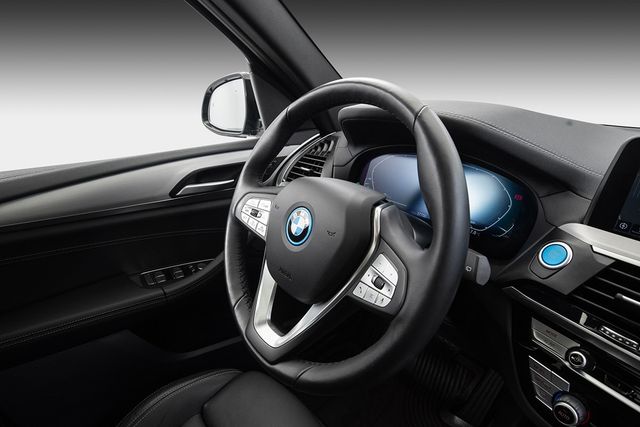 2021 BMW IX3 - 22