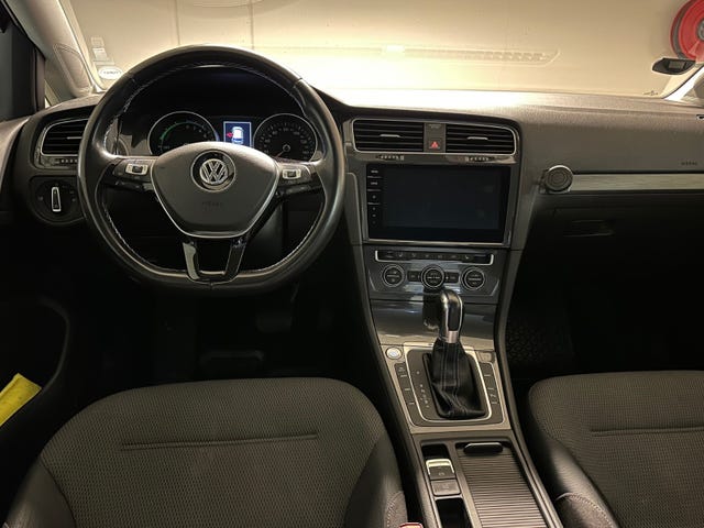 2018 VOLKSWAGEN GOLF - 17
