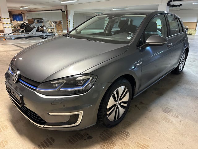 WVWZZZAUZJ8907681 2018 VOLKSWAGEN GOLF-3