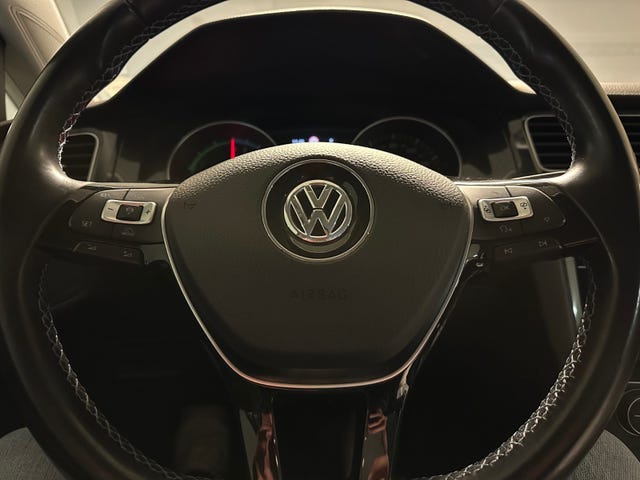 2018 VOLKSWAGEN GOLF - 21