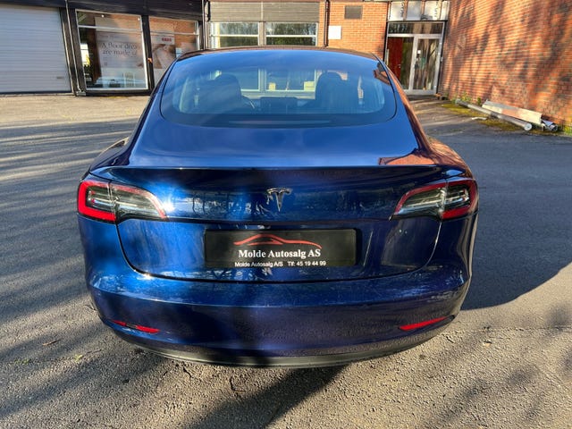 5YJ3E7EB7KF219656 2019 TESLA MODEL 3-5