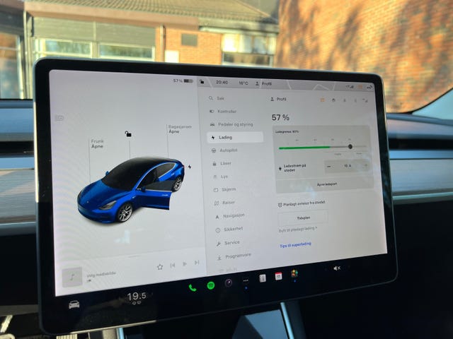 2019 TESLA MODEL 3 - 23