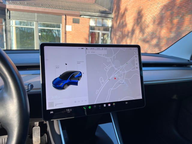 2019 TESLA MODEL 3 - 22