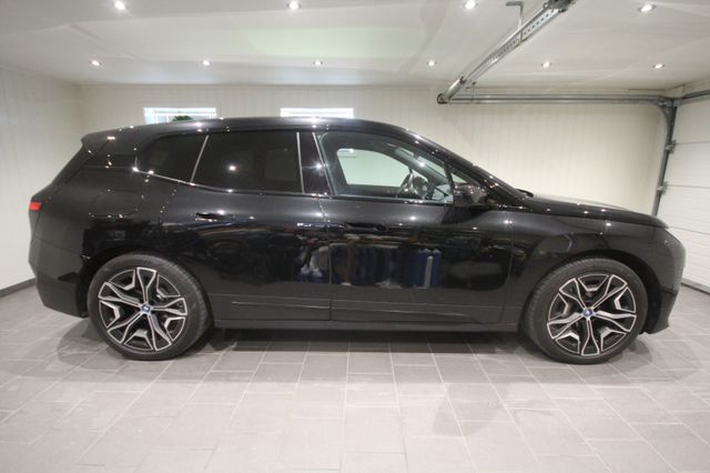 WBY21CF03NCJ79945 2022 BMW IX XDRIVE 50-3