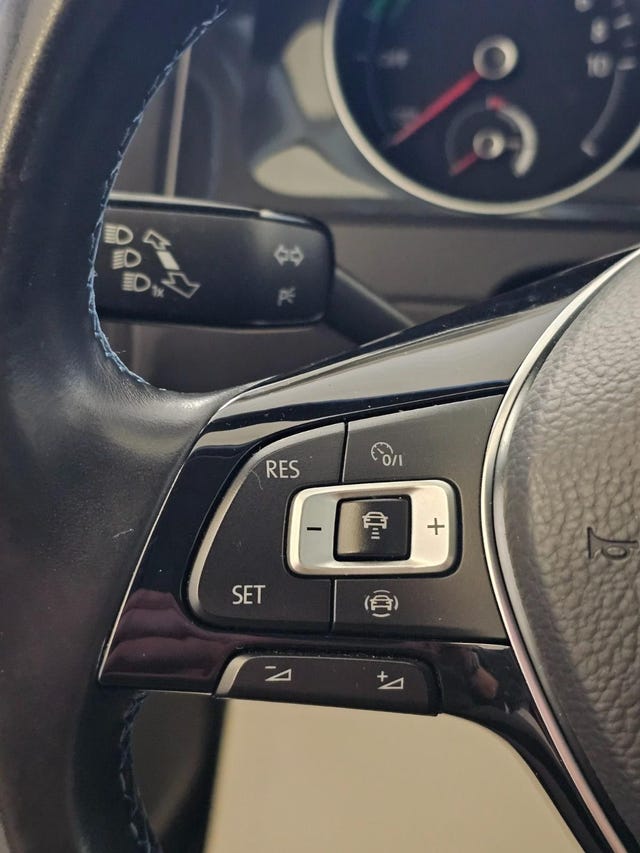 2019 VOLKSWAGEN GOLF - 20