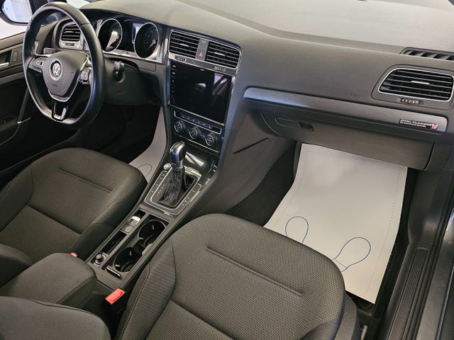 2019 VOLKSWAGEN GOLF - 17