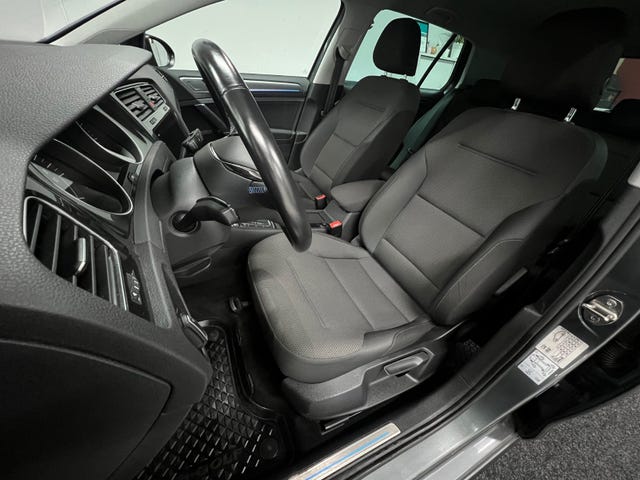 2018 VOLKSWAGEN GOLF - 10