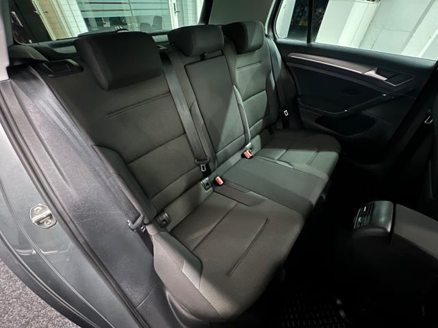 2018 VOLKSWAGEN GOLF - 30