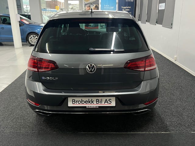 WVWZZZAUZJ8907302 2018 VOLKSWAGEN GOLF-5