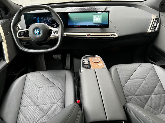 2022 BMW IX XDRIVE 40 - 22