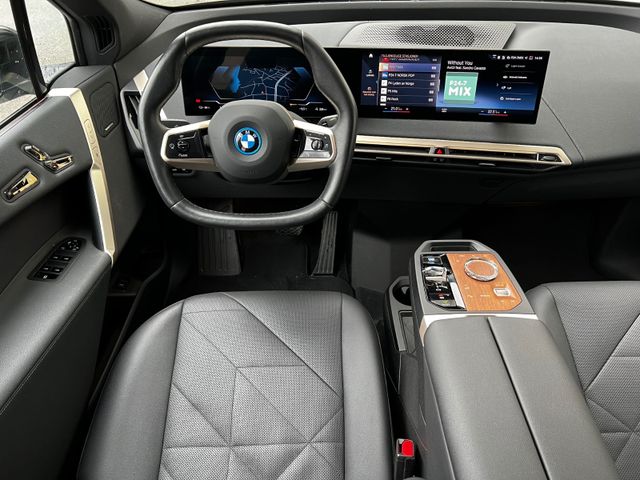 2022 BMW IX XDRIVE 40 - 23