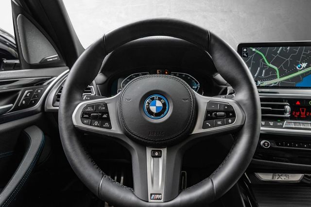 2022 BMW IX3 - 15
