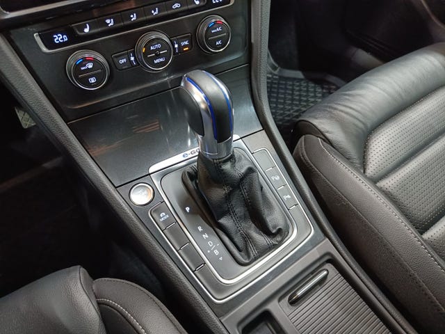 2018 VOLKSWAGEN GOLF - 41
