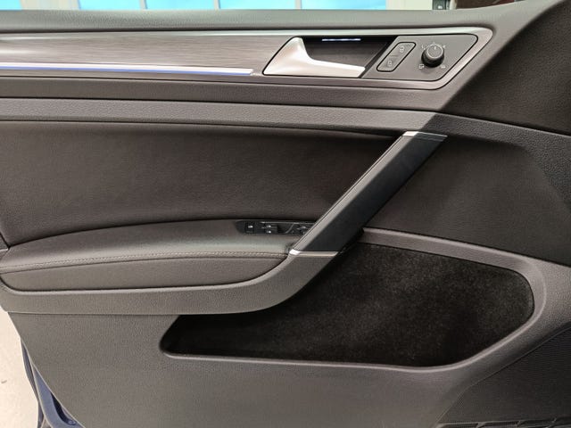 2018 VOLKSWAGEN GOLF - 11