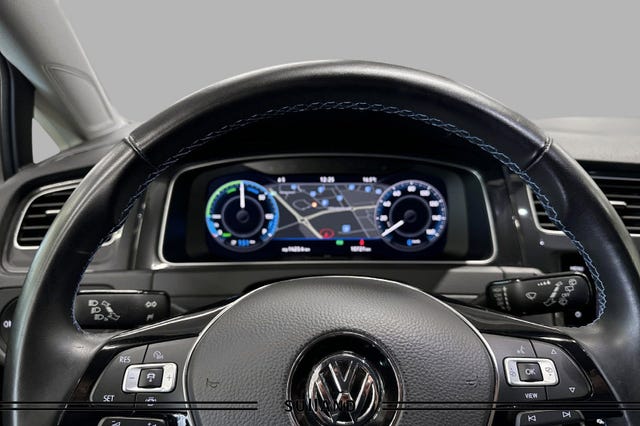 2019 VOLKSWAGEN GOLF - 12
