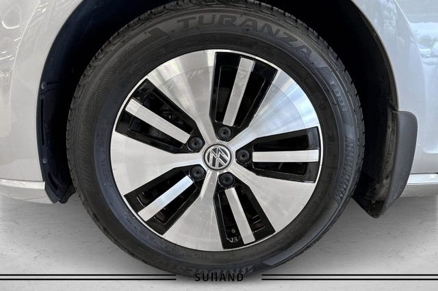 2019 VOLKSWAGEN GOLF - 19