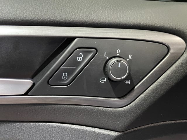 2019 VOLKSWAGEN GOLF - 10