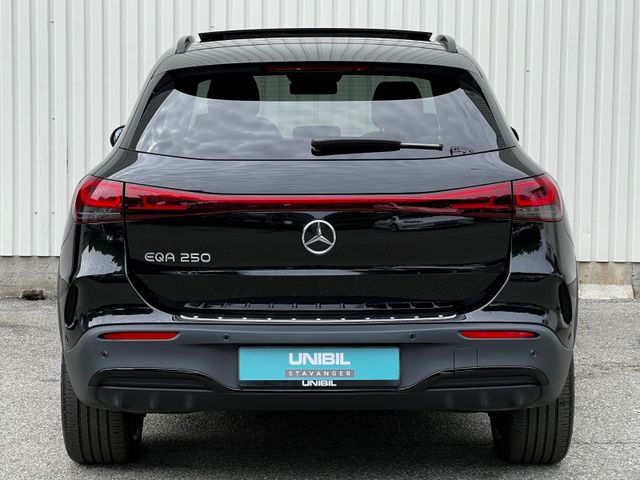 2022 MERCEDES-BENZ EQA - 10