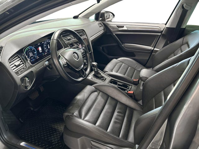 WVWZZZAUZJ8910454 2018 VOLKSWAGEN GOLF-4