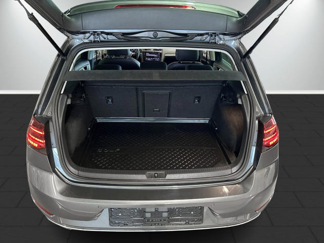 2018 VOLKSWAGEN GOLF - 9