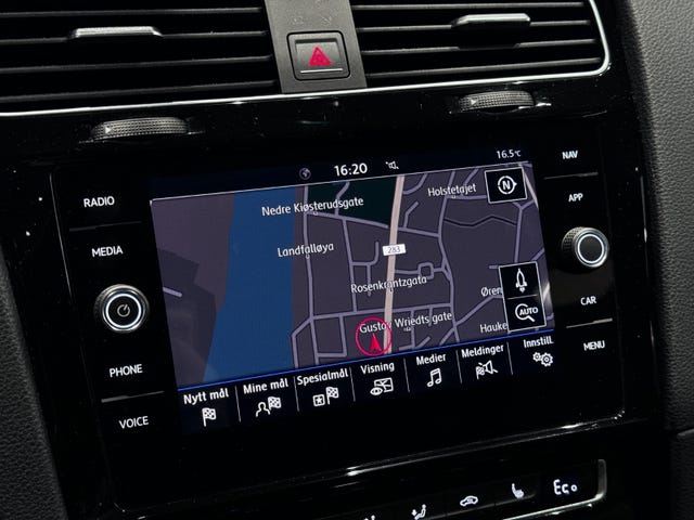 2018 VOLKSWAGEN GOLF - 24