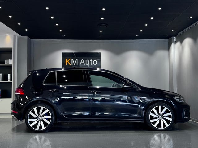 2018 VOLKSWAGEN GOLF - 9
