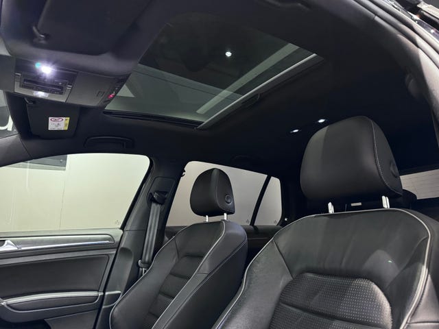 2018 VOLKSWAGEN GOLF - 11