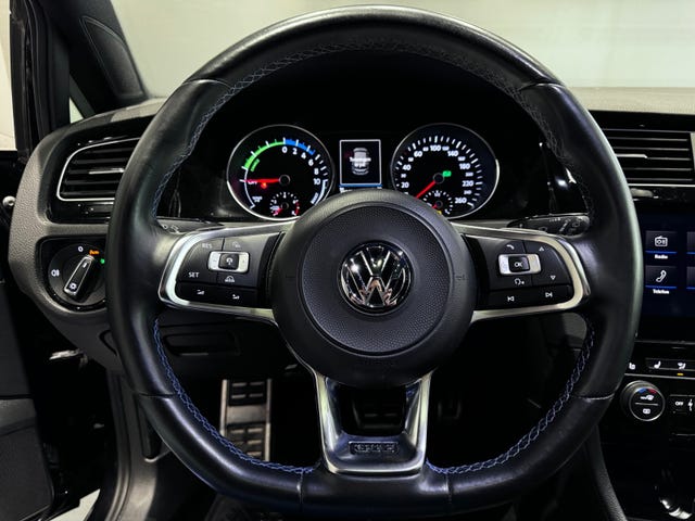 2018 VOLKSWAGEN GOLF - 15