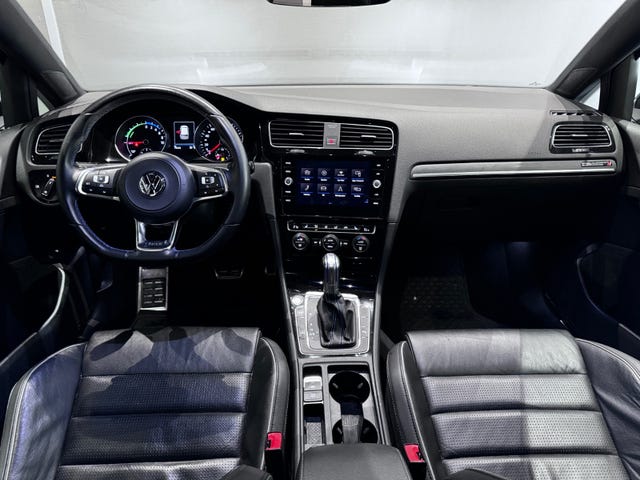 2018 VOLKSWAGEN GOLF - 13