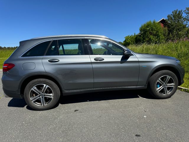 2017 MERCEDES-BENZ GLC - 28