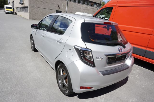 VNKKD3D390A067006 2014 TOYOTA YARIS-3