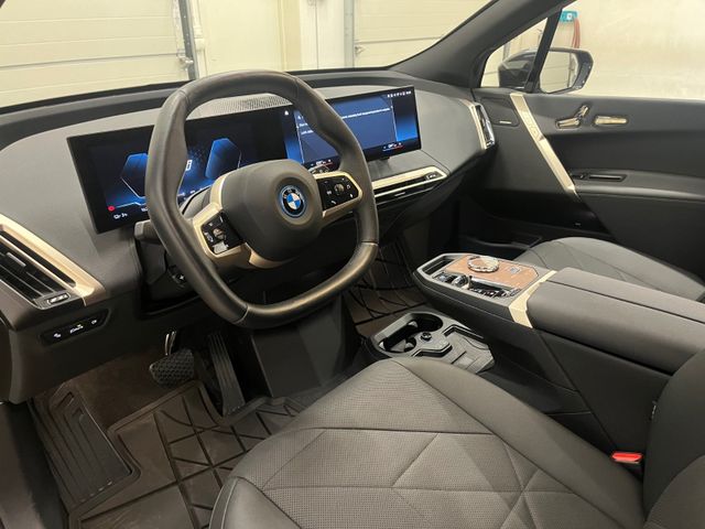 2022 BMW IX XDRIVE 40 - 16