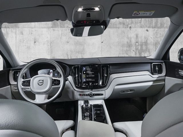 2021 VOLVO XC60 - 15