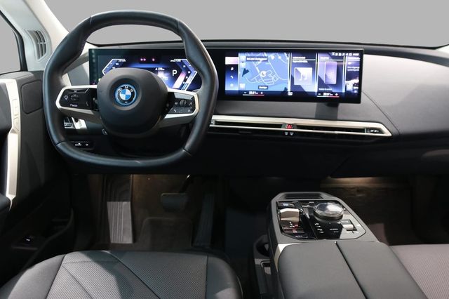 2022 BMW IX XDRIVE 40 - 12