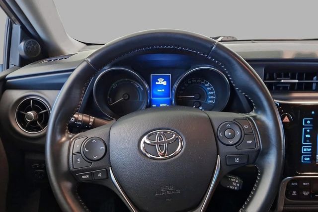 2019 TOYOTA AURIS - 3