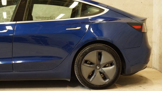 5YJ3E7EA0KF376422 2019 TESLA MODEL 3-4