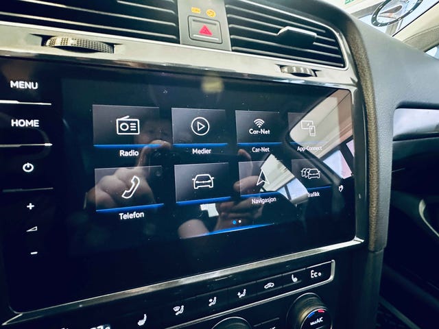 2018 VOLKSWAGEN GOLF - 19