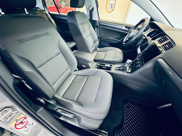 2018 VOLKSWAGEN GOLF - 23