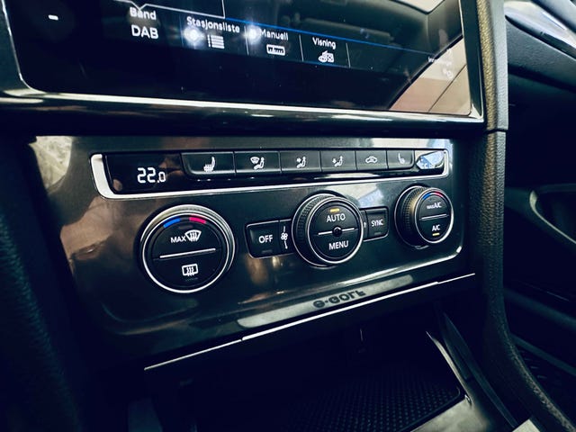 2018 VOLKSWAGEN GOLF - 20