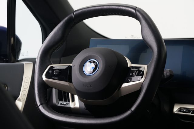 2022 BMW IX XDRIVE 40 - 12