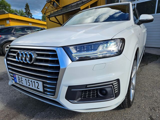 2018 AUDI Q7 - 15