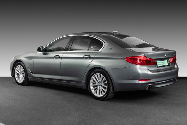 2017 BMW 5-SERIE - 5