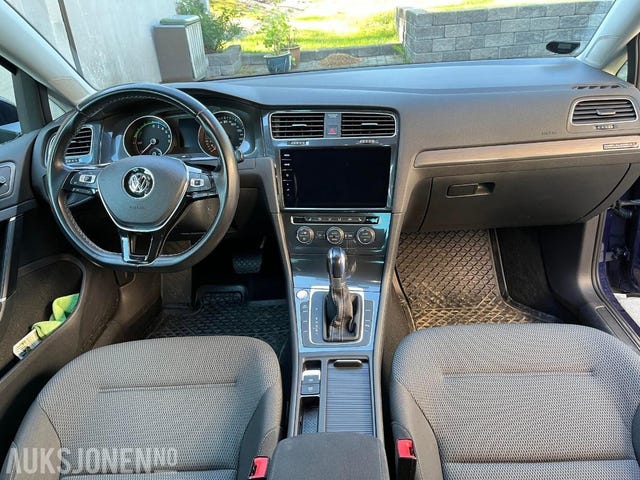WVWZZZAUZJ8907494 2018 VOLKSWAGEN GOLF-3