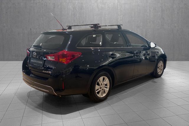 2014 TOYOTA AURIS - 6