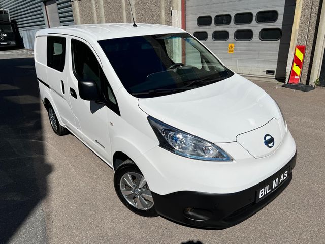 VSKYAAME0U0619420 2020 NISSAN E-NV200-2