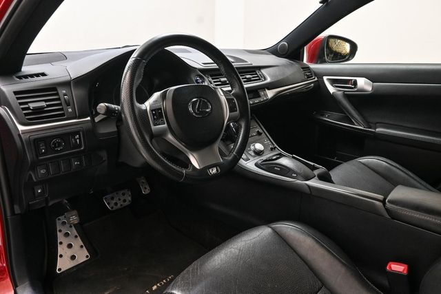 2012 LEXUS CT200H - 12