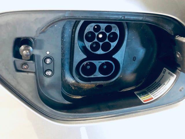 2019 VOLKSWAGEN GOLF - 12